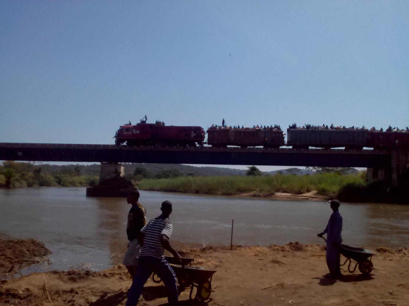 Pérennisation du Pont Ferroviaire de Nyemba (PPPFM)