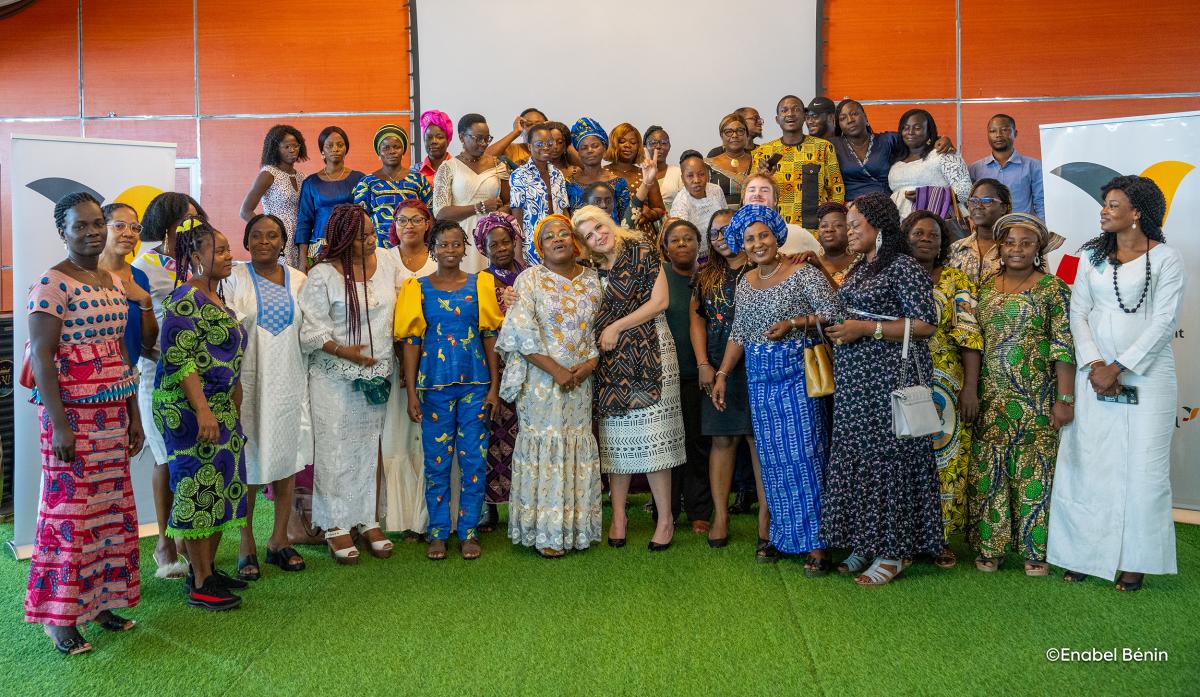 Au Bénin, Enabel récompense l'entrepreneuriat féminin à tarvers le Prix Awa