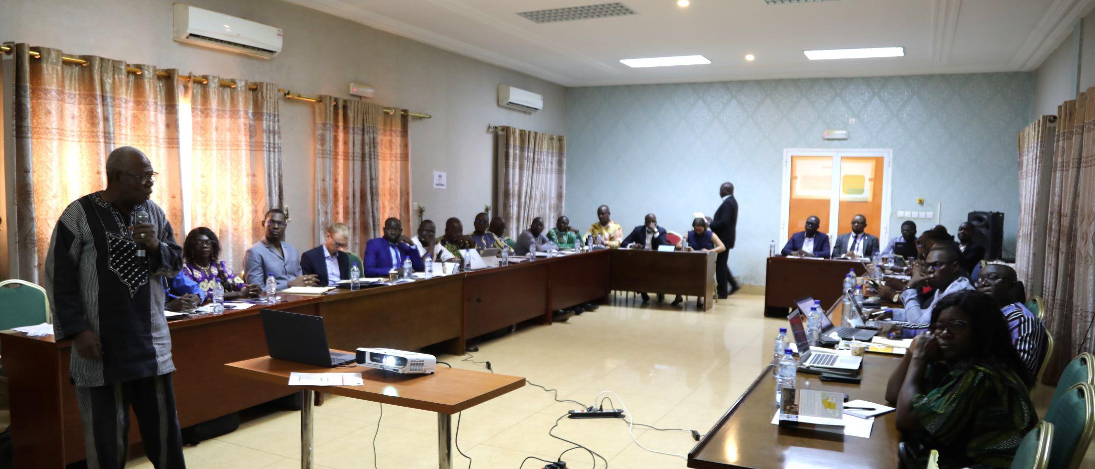 Enabel au Burkina Faso présente les résultats d’une étude sur l’engorgement de la chaine pénale au Ministère de la Justice et aux acteurs judiciaires 