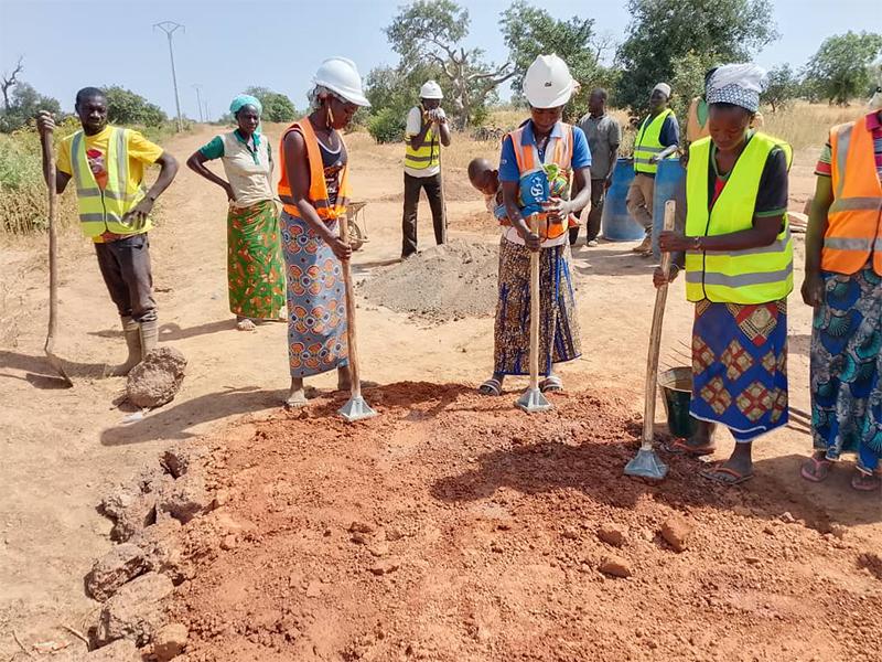 Gouvernance communautaire : quand des cellules villageoises transforment, prolongent et sécurisent la durabilité des infrastructures
