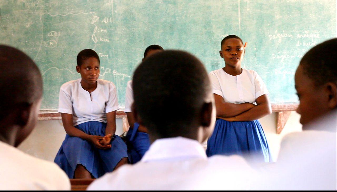 Les clubs ADODEV, un espace d’espoir pour les adolescentes du Sud-Ubangi Les clubs ADODEV, un espace d’espoir pour les adolescentes du Sud-Ubangi