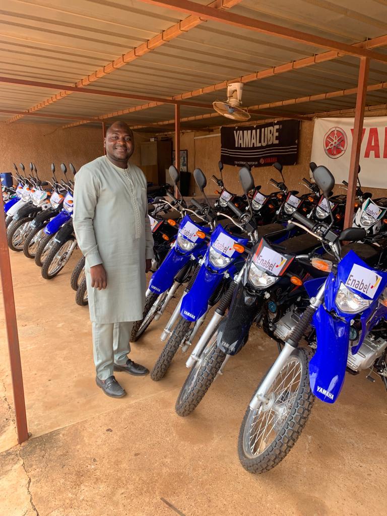 Au Niger, Don de 22 motos aux services vétérinaires pour la surveillance épidémiologique. 