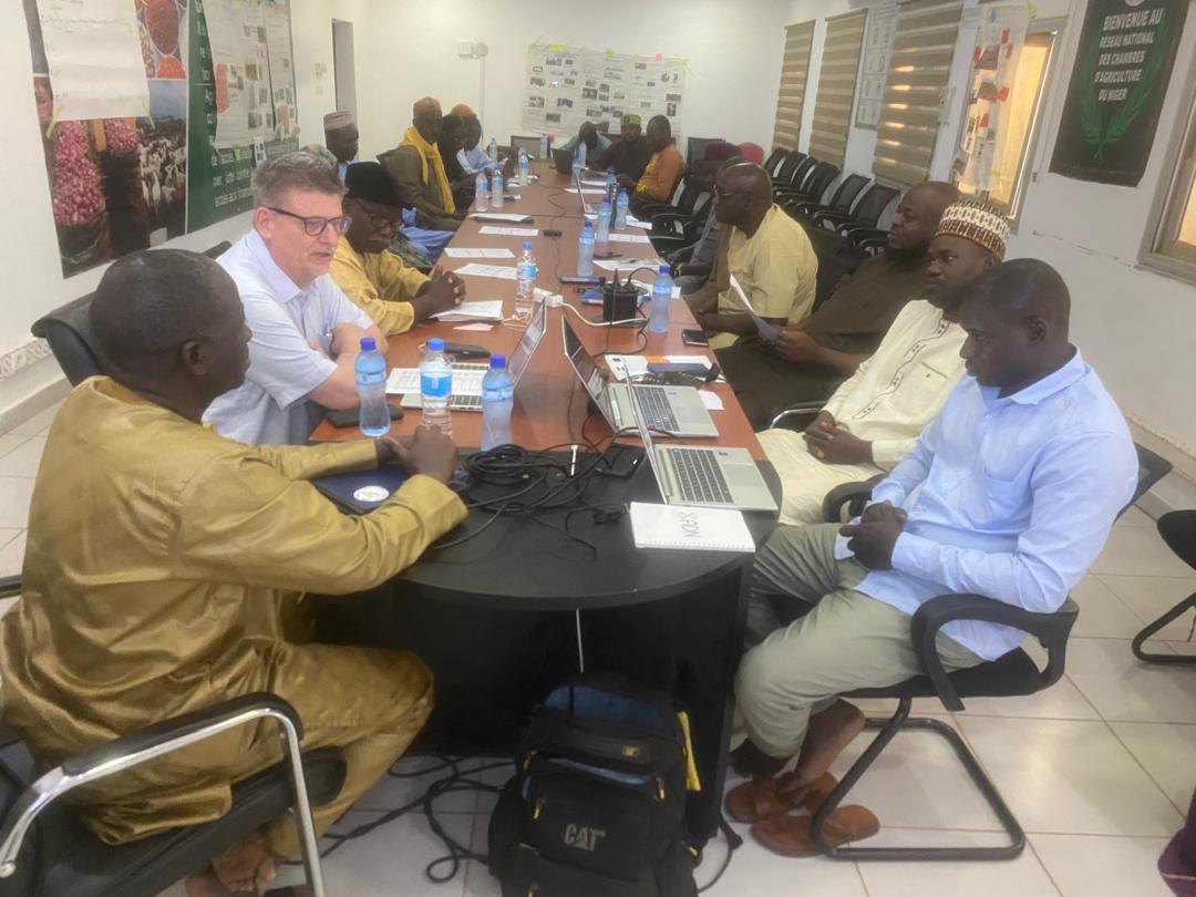 Au Niger, Enabel appuie la digitalisation des services d’appui-conseil en élevage. 