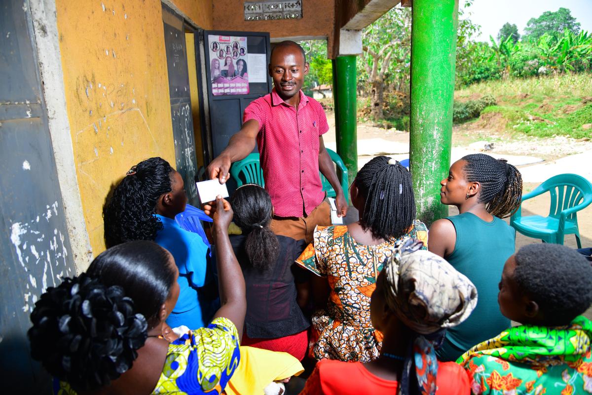 Nyakabungo Bakyara Tukwatanize group in Uganda is saving to meet their health needs