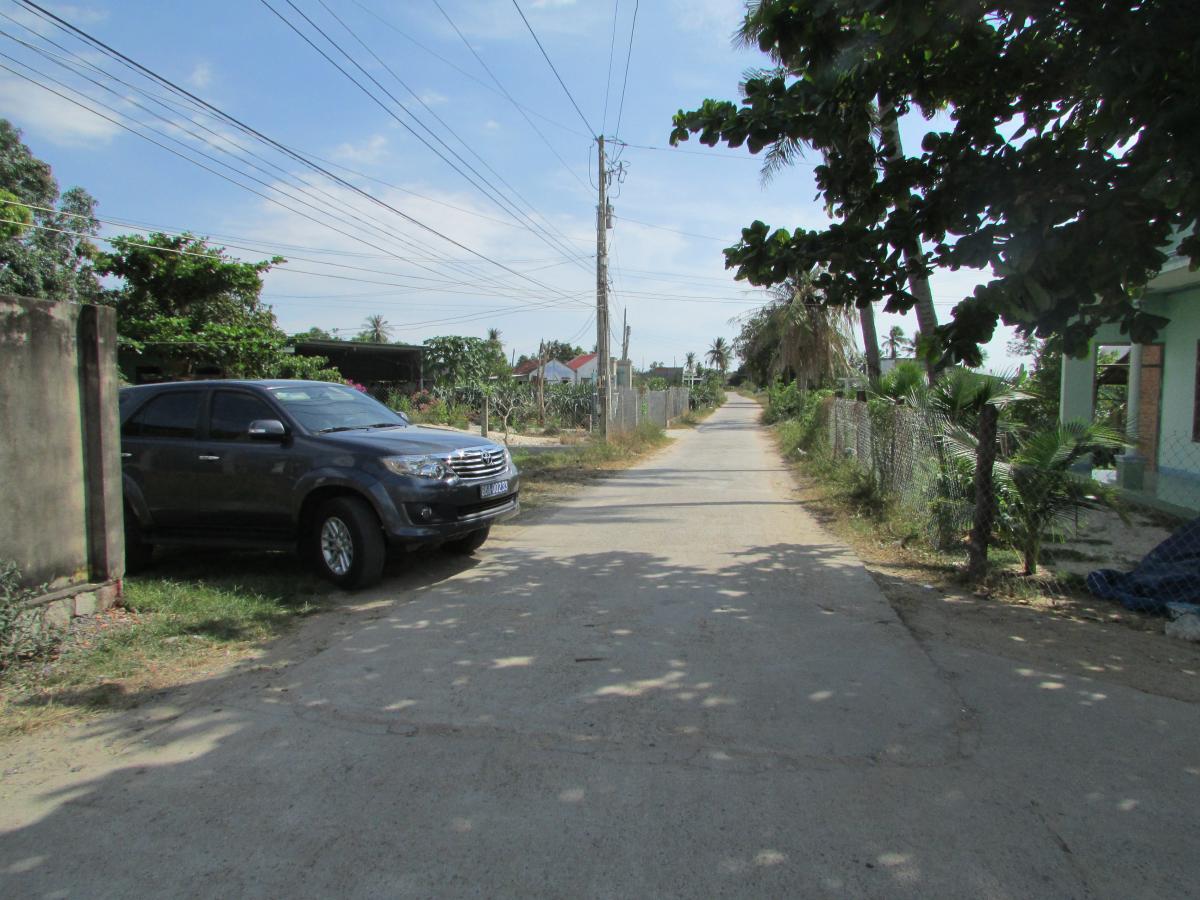 The pilot project of Construction of public solar lighting systems in the communes of Hong Son, Ham Duc, Ham Chinh and Ham Phu, Ham Thuan Bac district